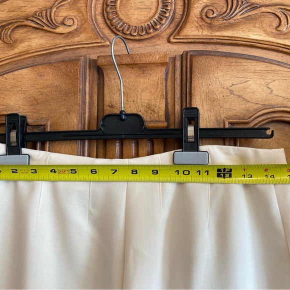 Arkis winter white pant suit. Size US 10 - Picture 8 of 11